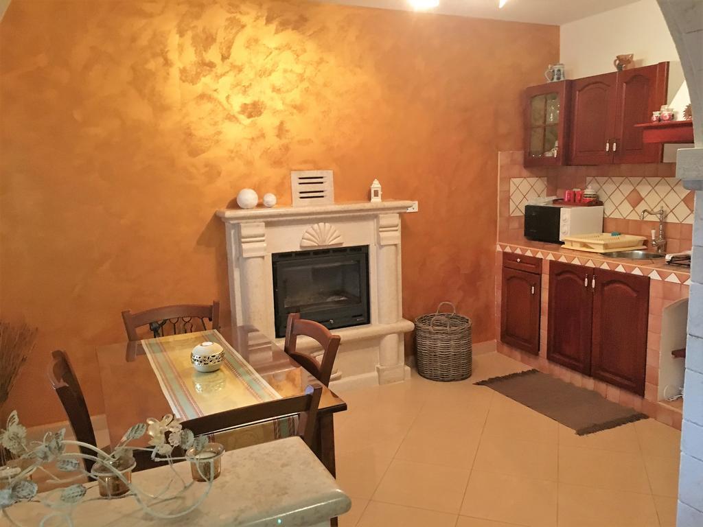 פורץ Apartments Barbara מראה חיצוני תמונה