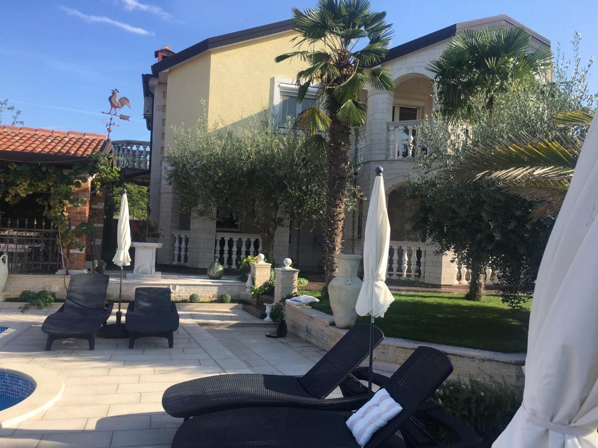 פורץ Apartments Barbara מראה חיצוני תמונה
