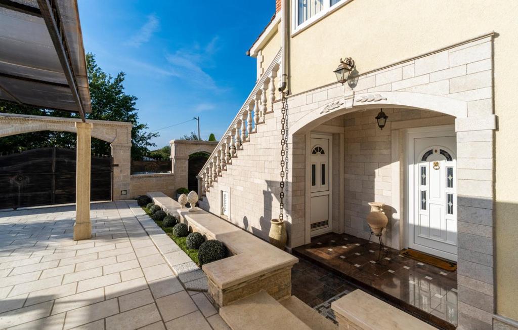 פורץ Apartments Barbara מראה חיצוני תמונה