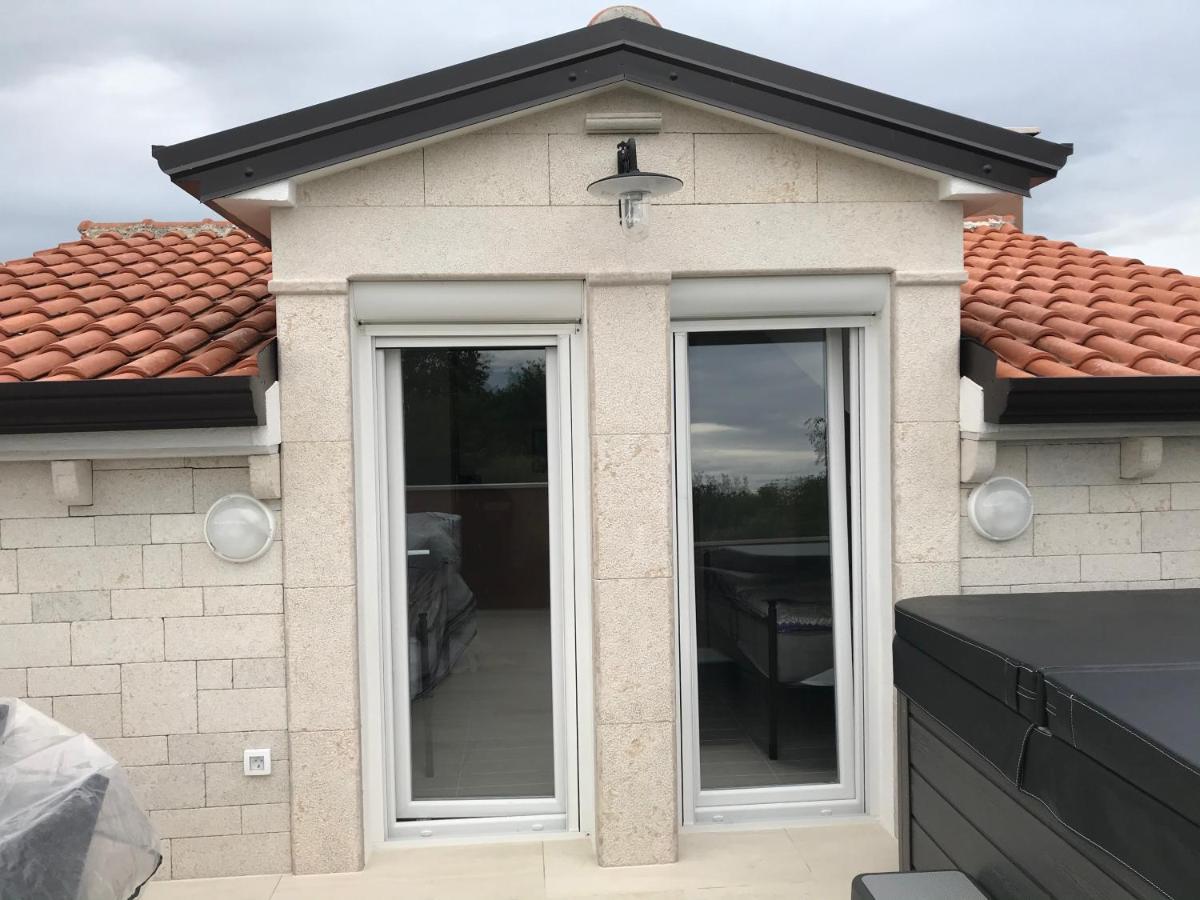 פורץ Apartments Barbara מראה חיצוני תמונה